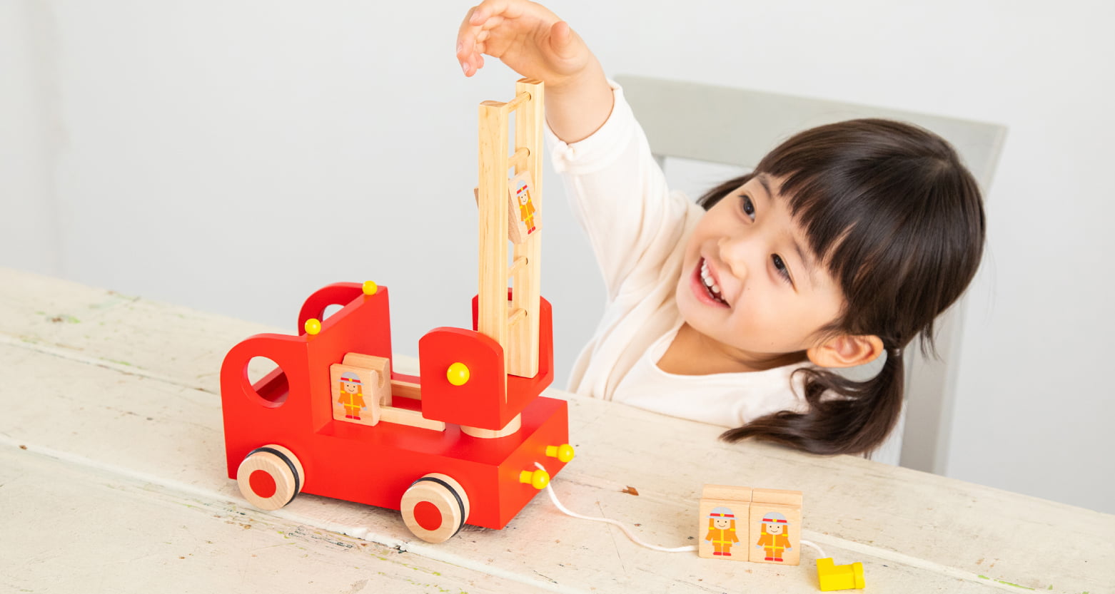 動きを楽しむ│好奇心を刺激する、幼児教室監修の知育玩具