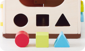 かたち・数・色あそびが学べるGENIの知育玩具・木のおもちゃ特集