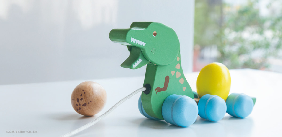 ギフトにおすすめなGENI（ジェニ）の知育玩具｜恐竜のプルトーイ「がおがおぐるぐる」