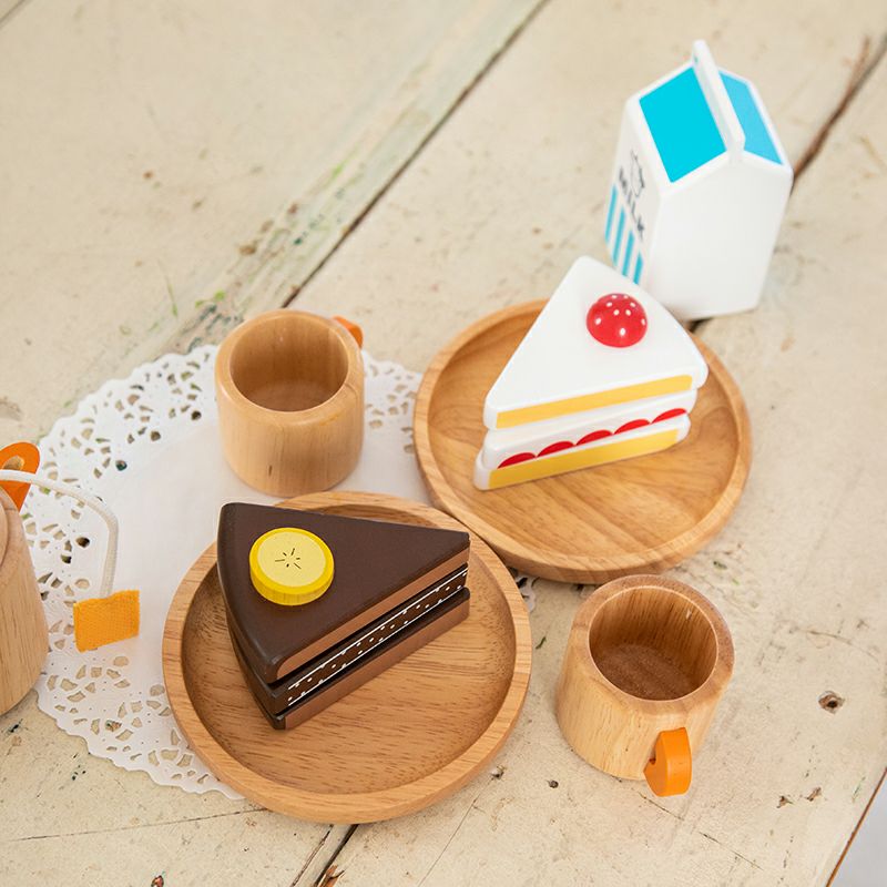 いちごのショートケーキ 知育玩具 木のおもちゃ GENI