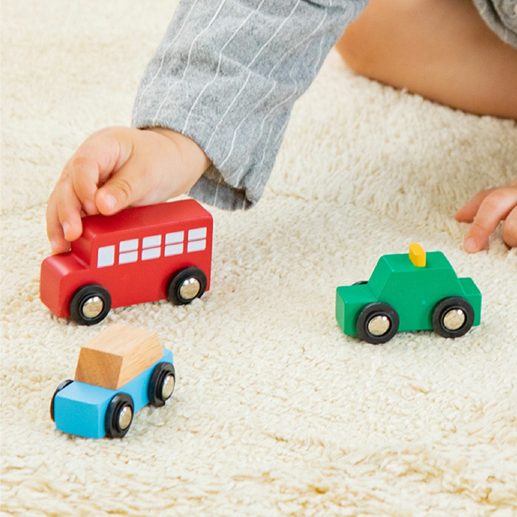 AUTOMOBILES SET オートモービルセット -MY FIRST VEHICLE- 知育玩具