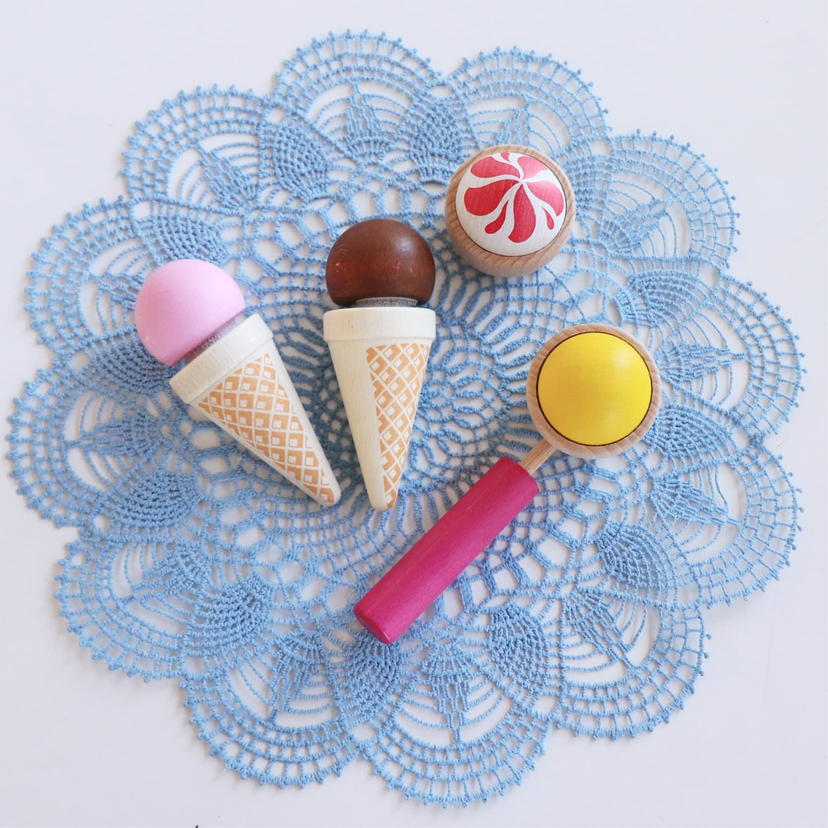 Erzi (エリツィ) ｜アイスクリームパーティー｜ドイツ生まれの 木の